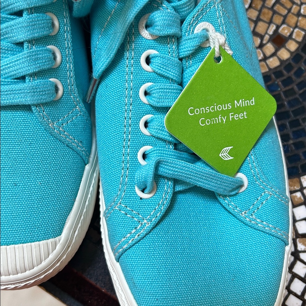 Cariuma x Pantene Capri Blue Oca Low Canvas Contrast Thread Vibrant Sneakers 11 - Picture 6 of 16